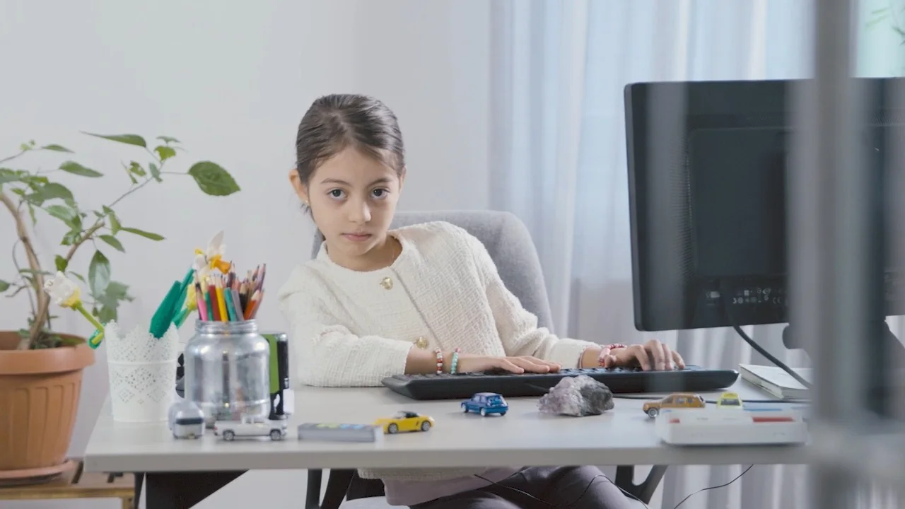 Banca Copilăriei Retroactive — film realizat de copiii de la cursul de actorie RH Casting